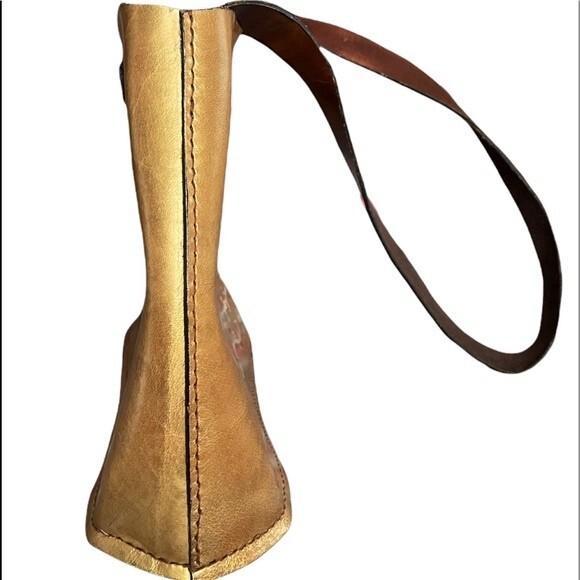 Hand Painted Leather Purse/Bag/Tote with Wooden Handles. Gold w/ Cross and Rose - Picture 9 of 10